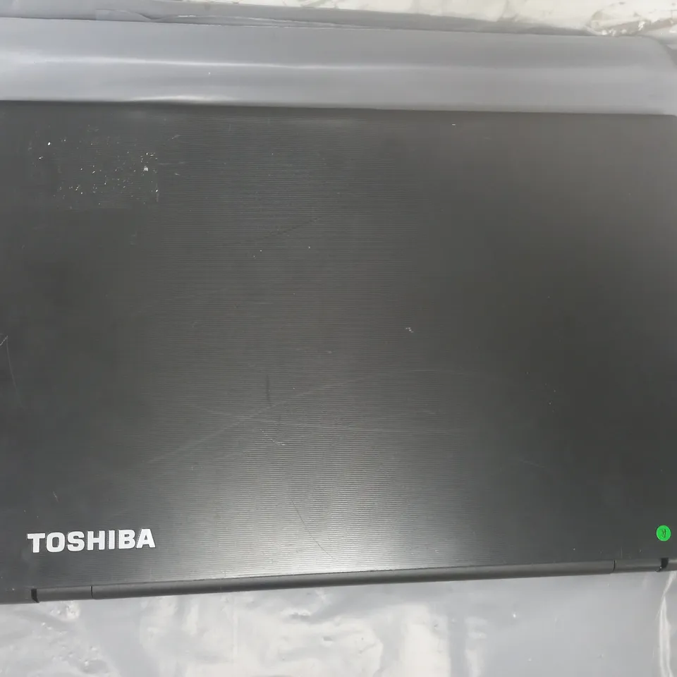 TOSHIBA SATELLITE PRO R50-B	15 INCH I3-4005U 1.70GHZ