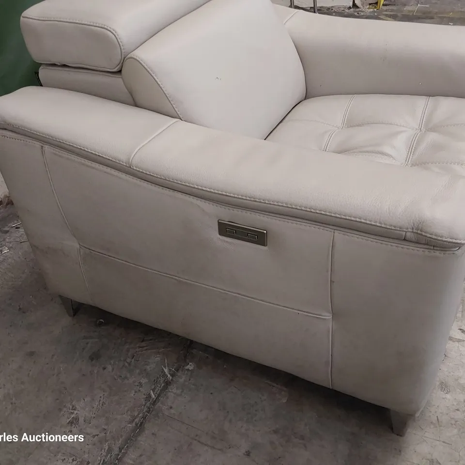 QUALITY ITALIAN DESIGNER POWER RECLINING EASY CHAIR LIGHT GREY LEATHER