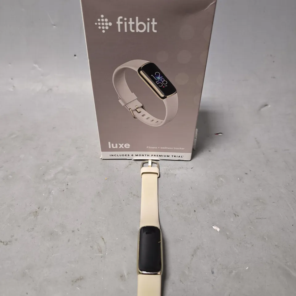 BOXED FITBIT LUXE FITNESS TRACKER 