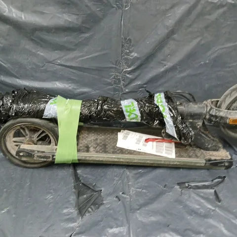 BOXED BUSBI WASP ELECTRIC SCOOTER - COLLECTION ONLY