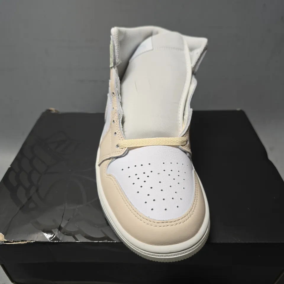 BOXED NIKE AIR JORDANS 1 MID SE SNEAKERS - UK 7 
