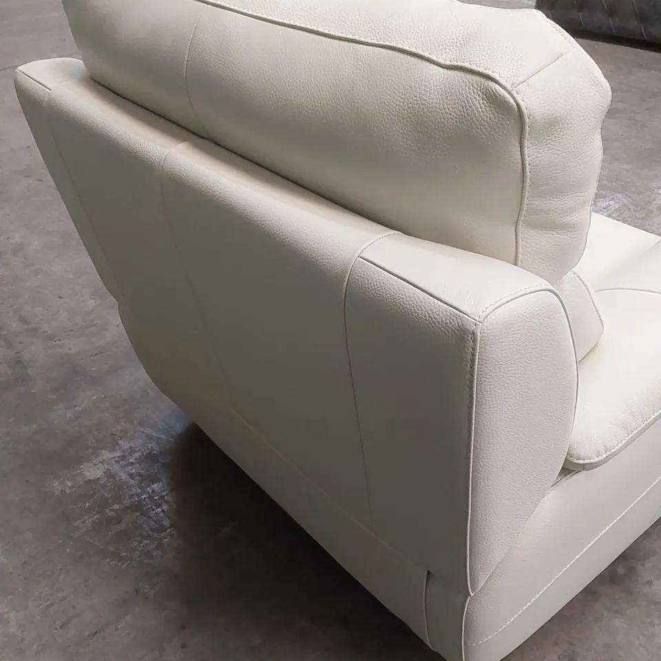 QUALITY DESIGNER ITALIAN MADE PATRIZIO WHITE LEATHER ARMCHAIR