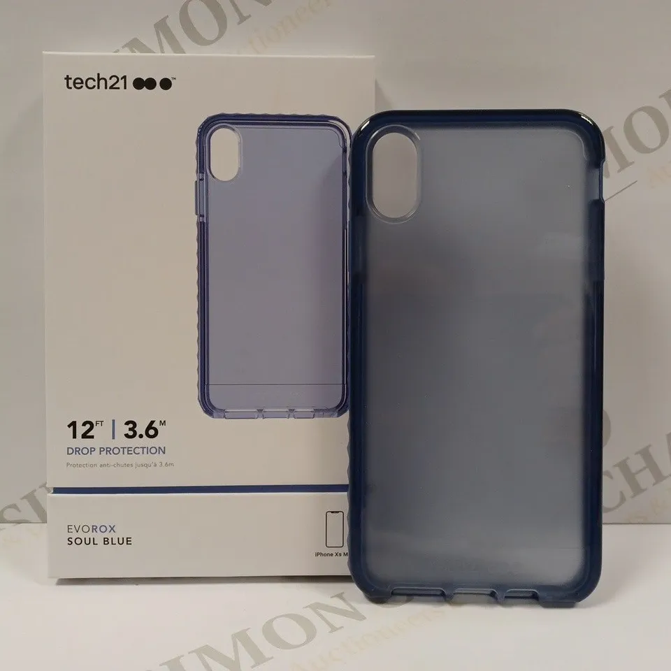 LARGE QUANTITY OF ASSORTEDP HONES CASES TO INCLUDE;  40 TECH21 IMPACT HARDSHELL CASES FOR IPHONE 7 PLUS - CLEAR AND  90 TECH21 EVO ROX 12FT/3.6M DROP PROTECTION CASES FOR IPHONE XS MAX - SOUL BLUE