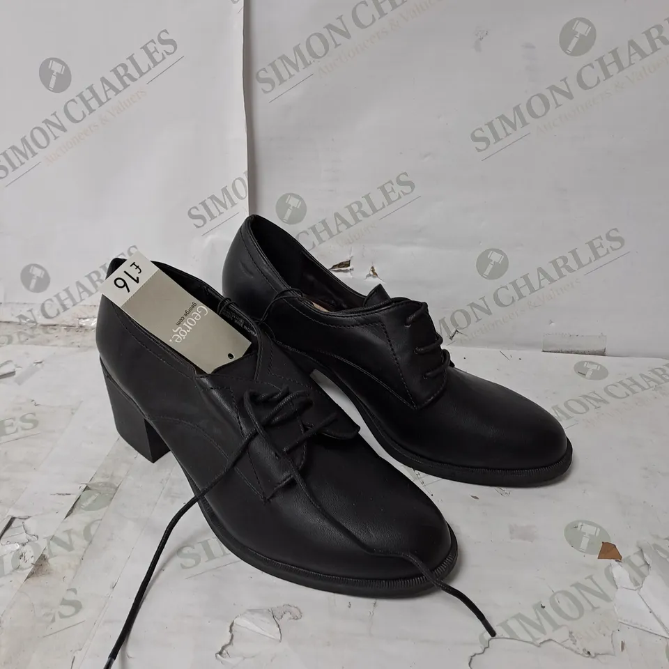 APPROXIMATELY 10 PAIRS OF UNBOXED GEORGE FABULOUS FOOTWEAR HEELED SUIT SHOES IN BLACK - VARIOUS SIZES 