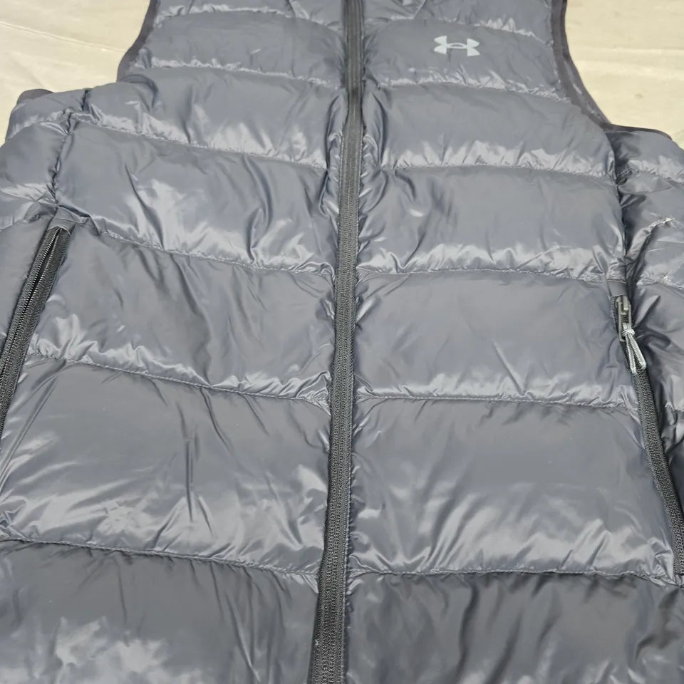 UNDER ARMOUR GILET, NAVY BLUE - UK SIZE M