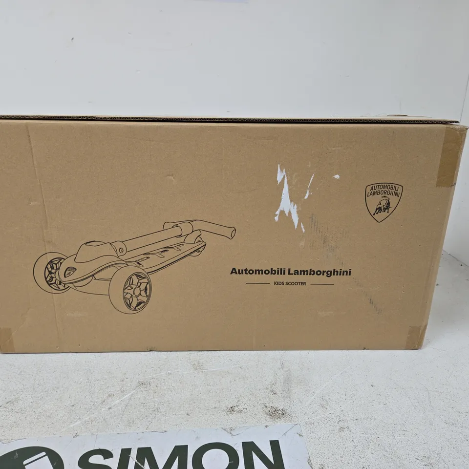 AUTOMOBILI LAMBORGHINI KIDS SCOOTER BOXED