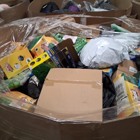 PALLET CONSISTING OF A LARGE QUANTITY OF ASSORTED HOSES AND WATER BASED PRODUCTS