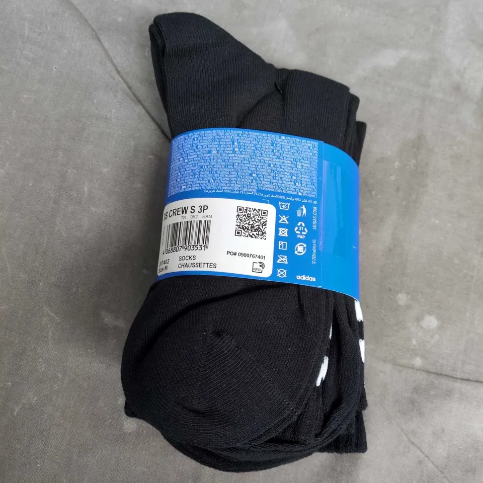 ADIDAS 3PCK OF CREW SOCKS IN BLACK (UK 6.5-8)