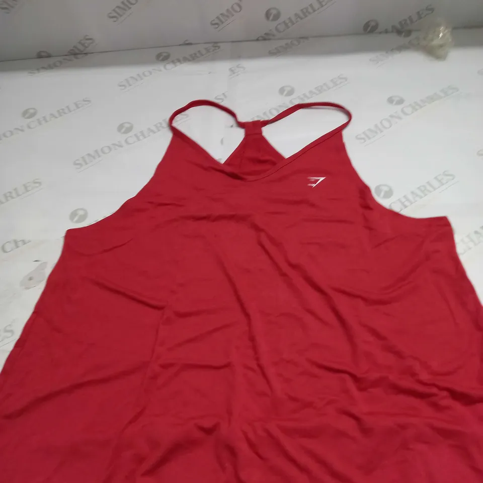 GYMSHARK TRANING SHIRT SIZE L