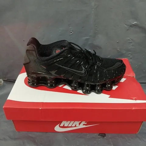 BOXED PAIR OF NIKE SHOX TL TRAINERS - 4.5