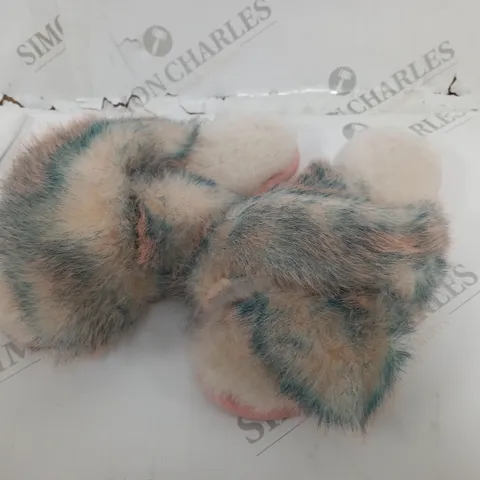 BOOXED PAIR OF EMU AUSTRALIA SLIPPERS - 5