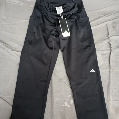 ADIDAS BLACK RUNNING PANTS – MEDIUM (M)