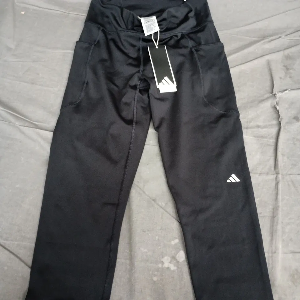 ADIDAS BLACK RUNNING PANTS – MEDIUM (M)