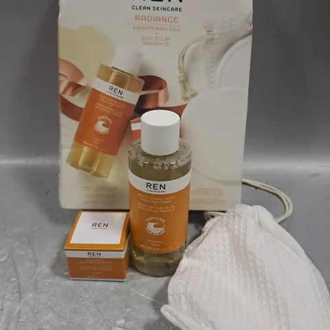 BOXED REN CLEAN SKINCARE SET 