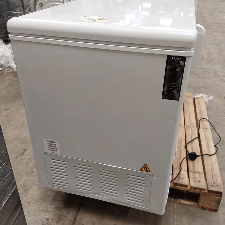 HAIER HCE519F FREESTANDING CHEST FREEZER, 519L TOTAL CAPACITY, WITH COUNTER BALANCE LID, WHITE, F RATED