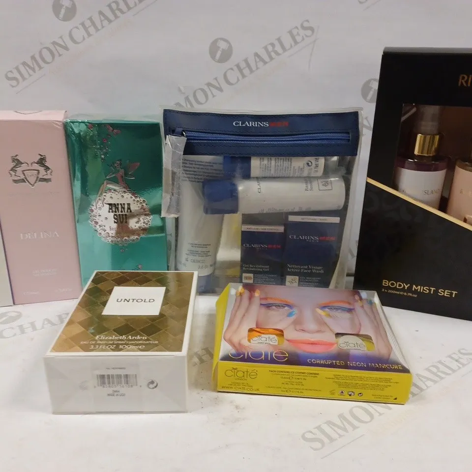 BOX OF APPROX 10 ASSORTED BEAUTY PRODUCTS TO INCLUDE NO.7 CONTOURING BALM, ANNA SUI SECRET WISH EAU DE TOILETTE, RIVER ISLAND BODY MIST SET, ETC 