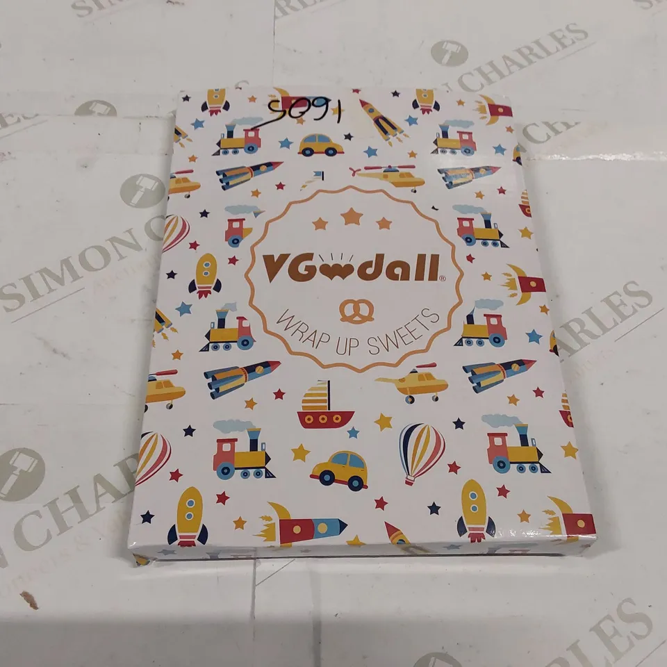 BOXED VGDOOL WRAP UP SWEETS MAPLE LEAF DECORATION (1 BOX)