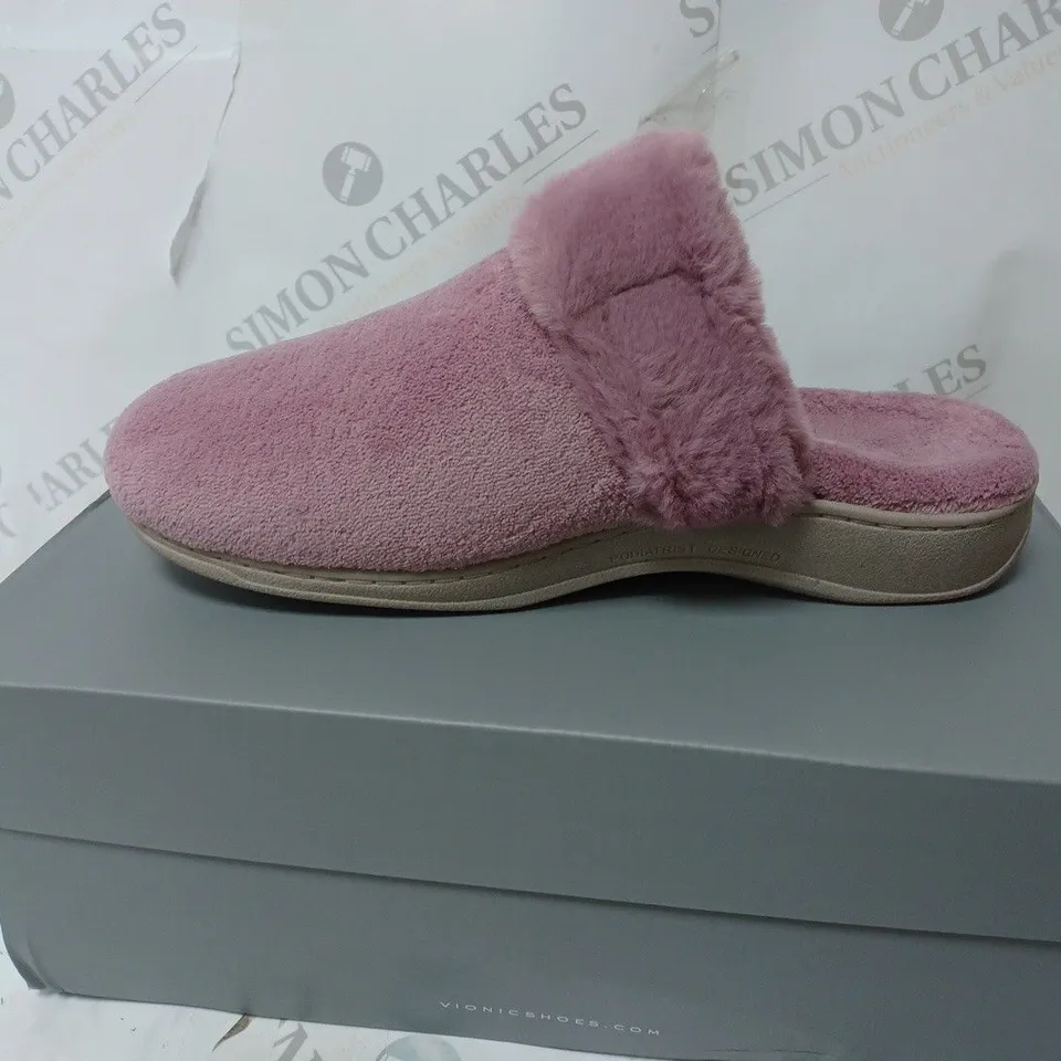 BOXED VIONIC MARIEL SLIPPERS IN DUSKY PINK SIZE 6