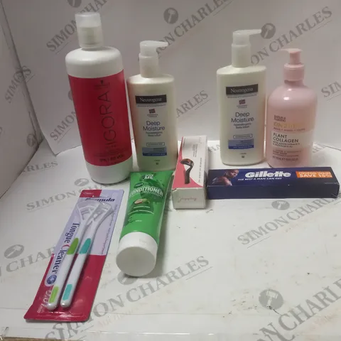 LOT OF ASSORTED COSMETIC ITEMS TO INCLUDE MOISTURE CREAM, TONGUE CLEANER AND OIL DEVELOPER