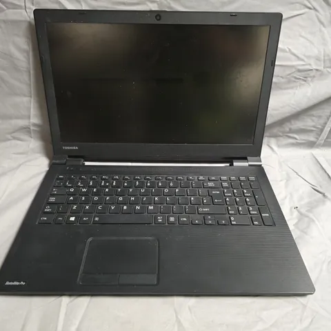 TOSHIBA SATELLITE PRO R50-B-12 LAPTOP