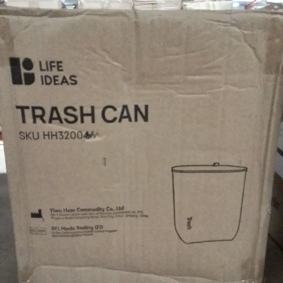 BOXED TRASH CAN 
