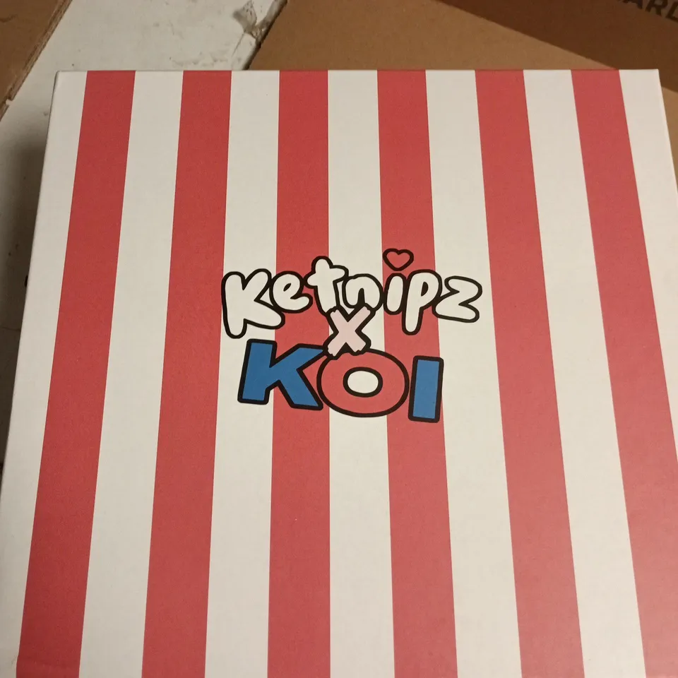 BEANZILLA PLATFORM TRAINERS – GREEN (UK3) + KETNIPZ KOI BOX –