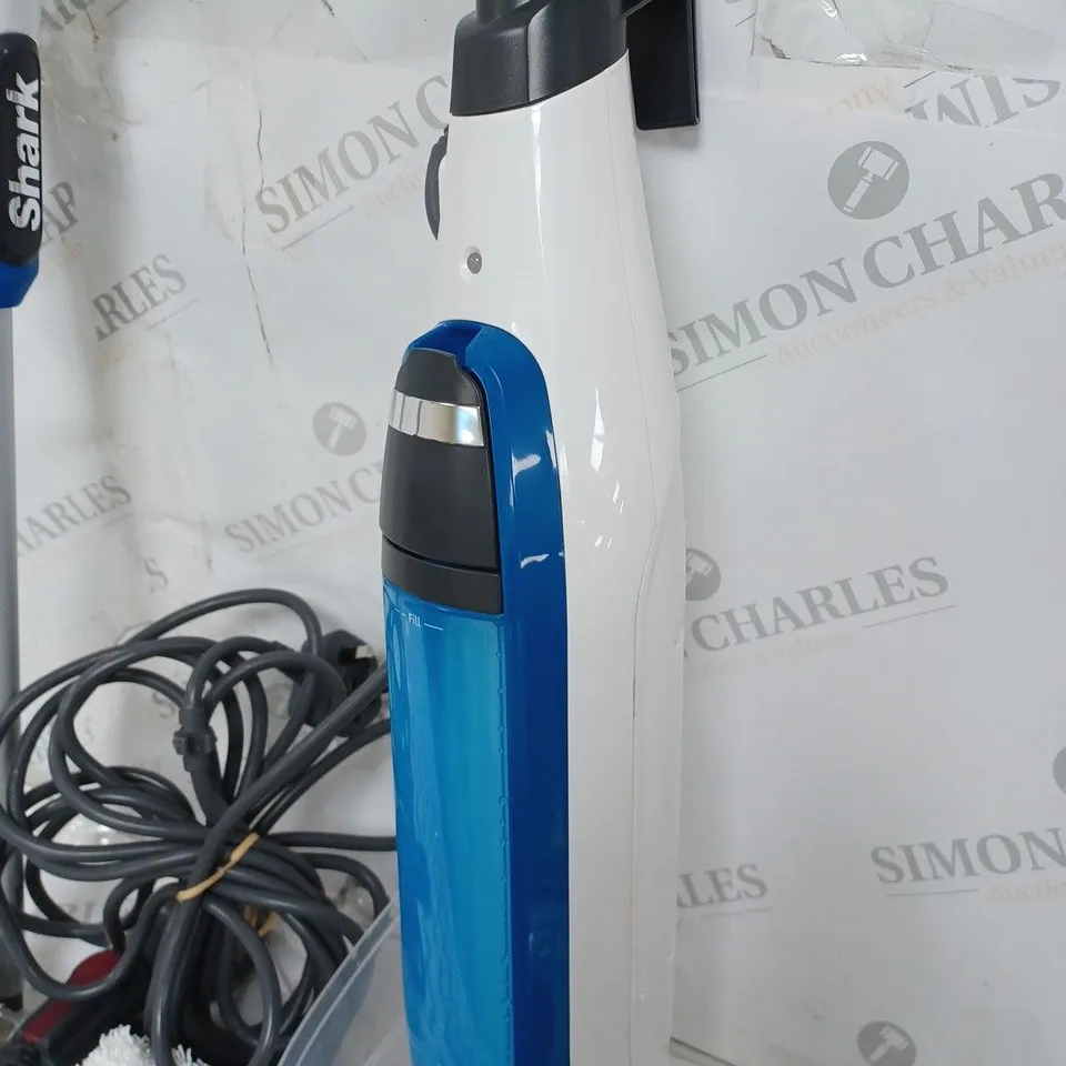 BOXED SHARK KLIK AND FLIP STEAM MOP