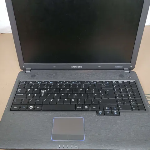 SAMSUNG R530/R730/R540 15 INCH CELERON P4500 1.87GHZ