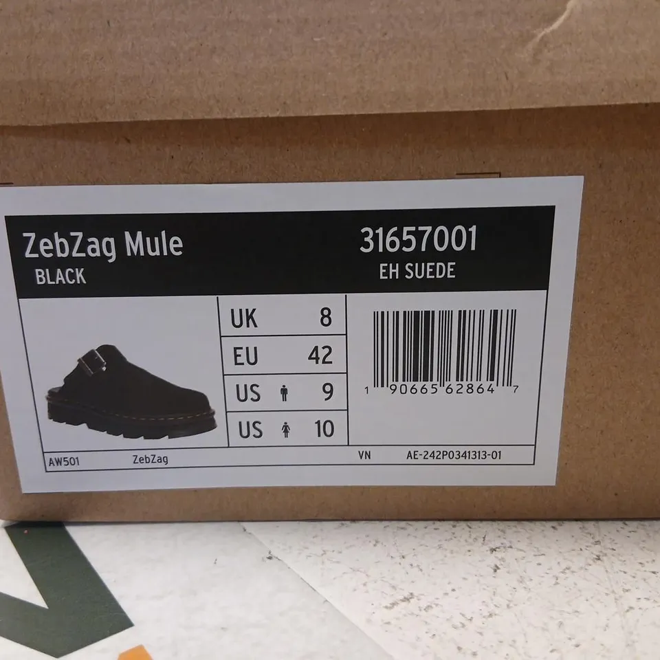 DR. MARTENS ZEBZAG MULE – BLACK SUEDE, UK 8