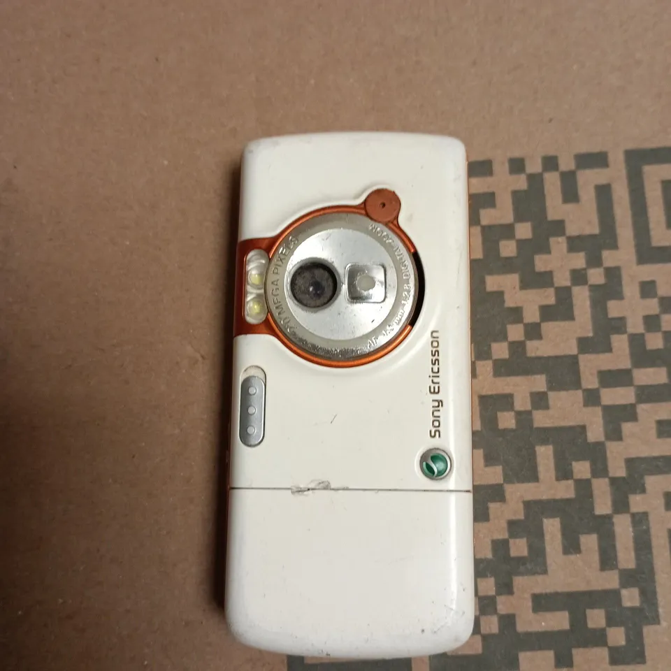 SONY ERICSSON MOBILE PHONE
