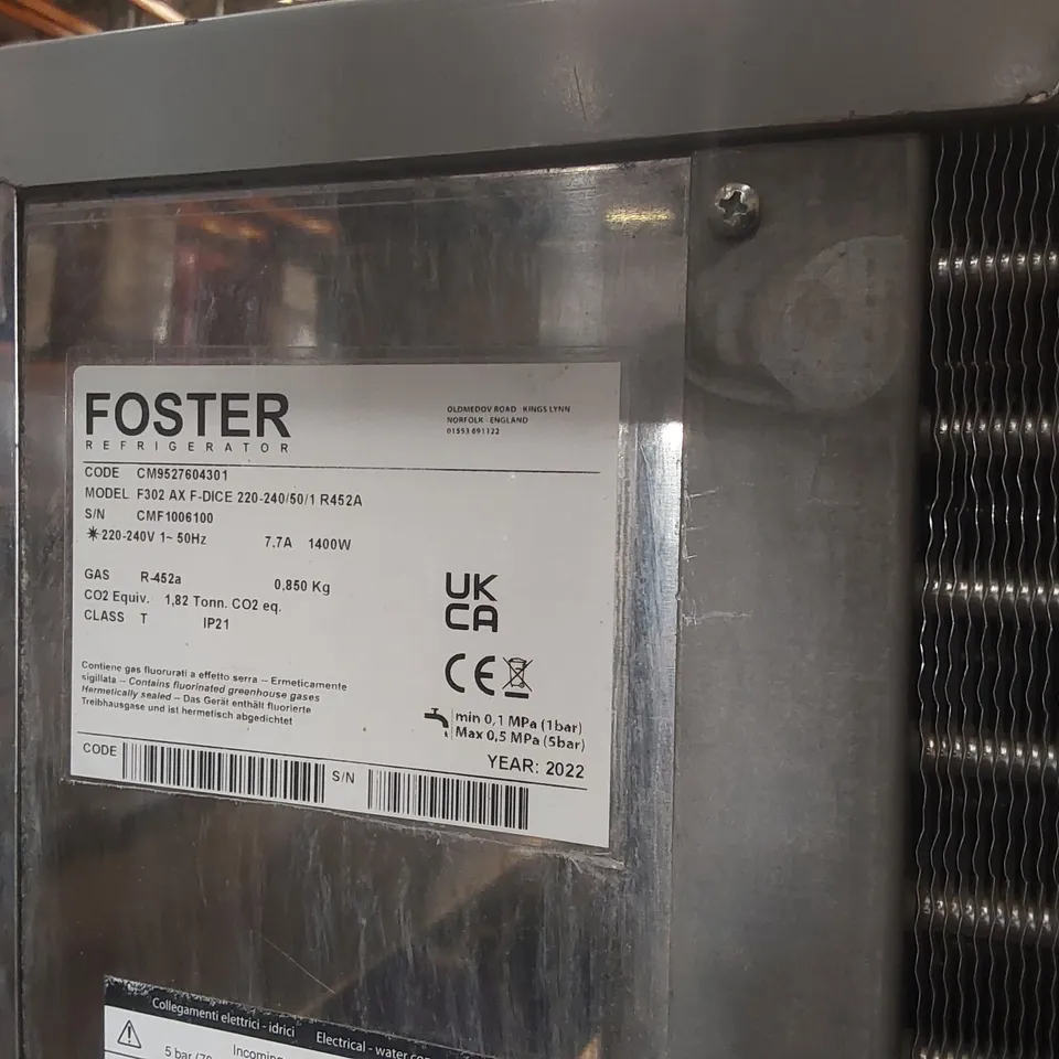 FOSTER F302 AFX LARGE ICE MACHINE ON BIN