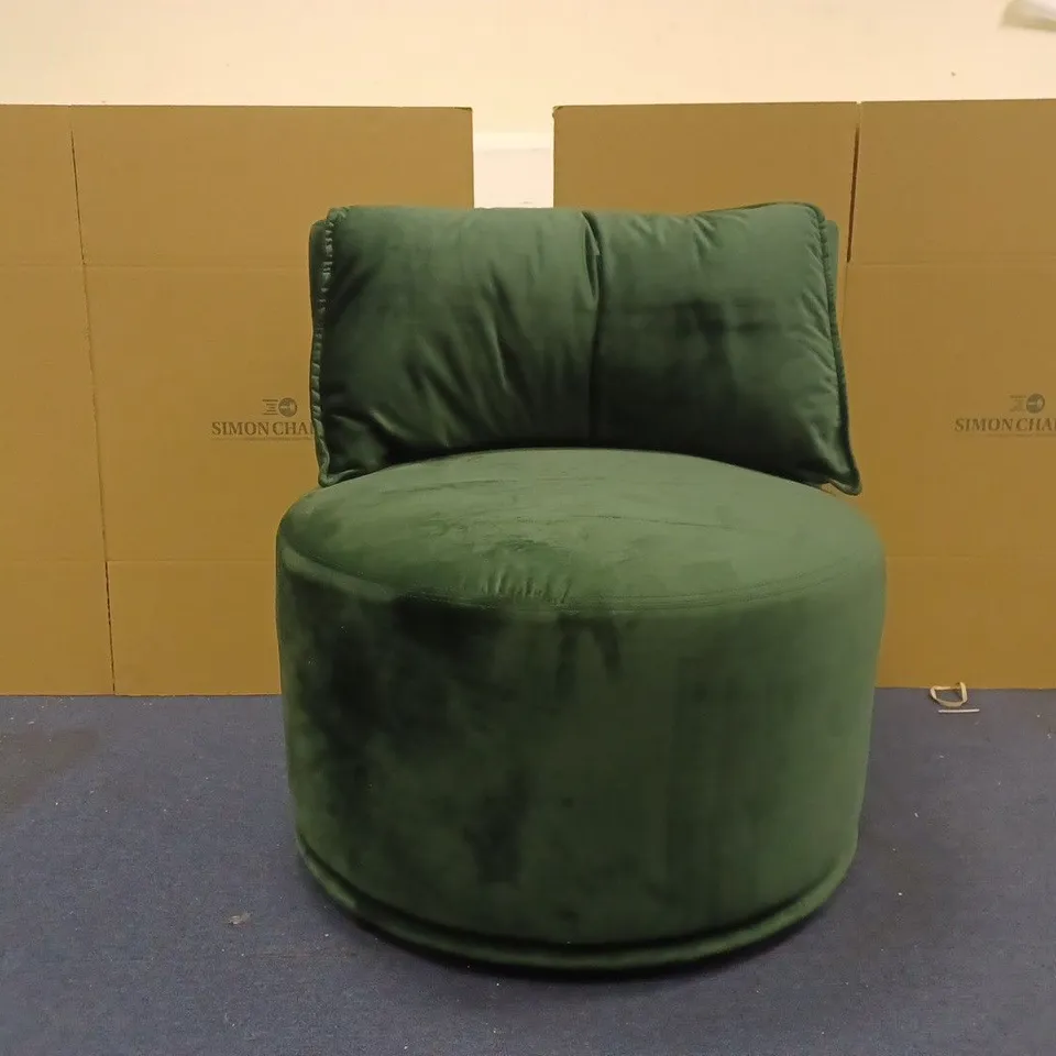 RETRO DESIGN GREEN VELVET ACCENT CHAIR FOAM FILLED WITH HIDDEN FEET - COLLECTION ONLY