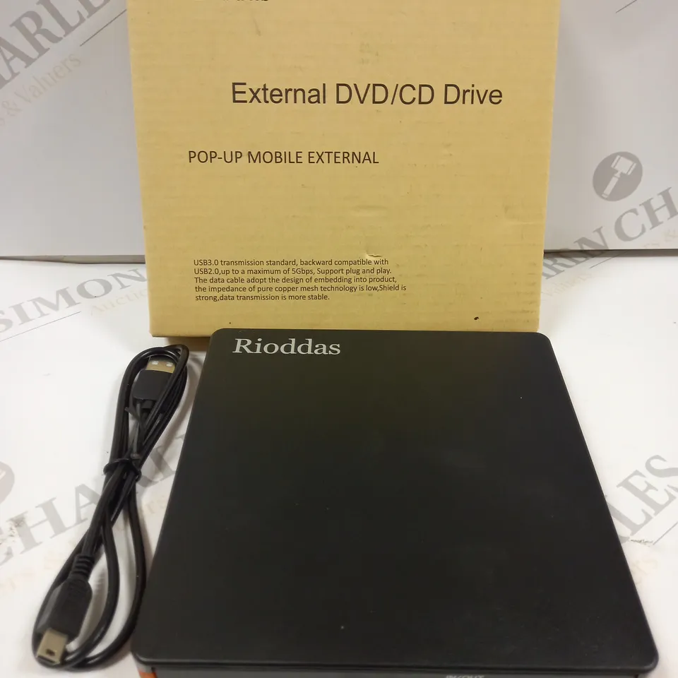 RIODDAS EXTERNAL CD DRIVE