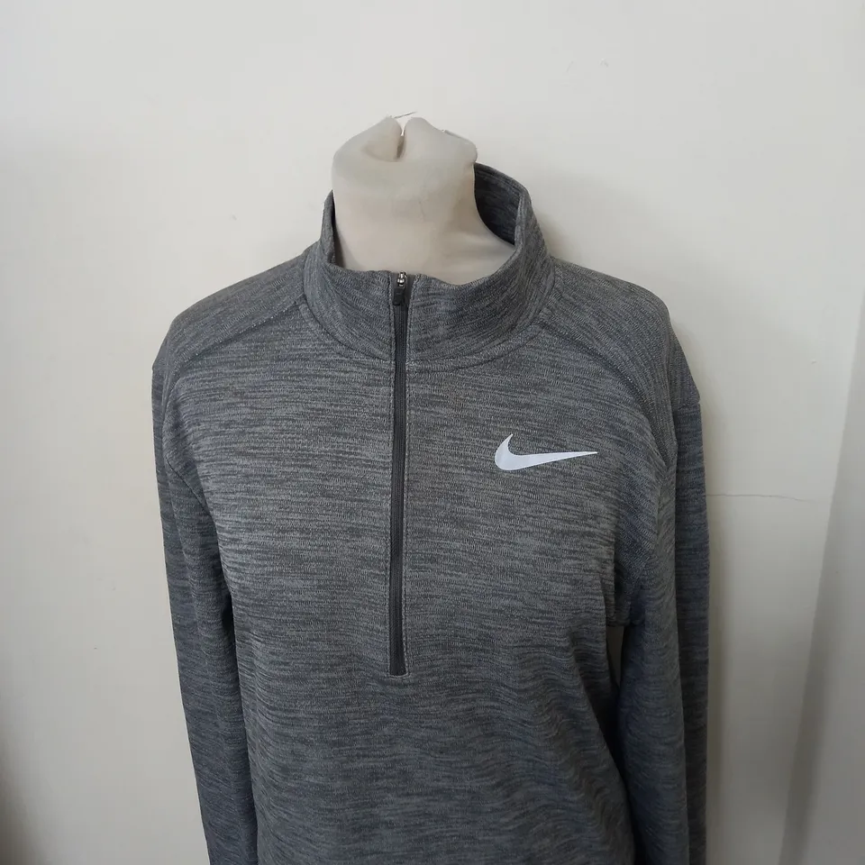 NIKE 1/4 RUNNING SHIRT SIZE S