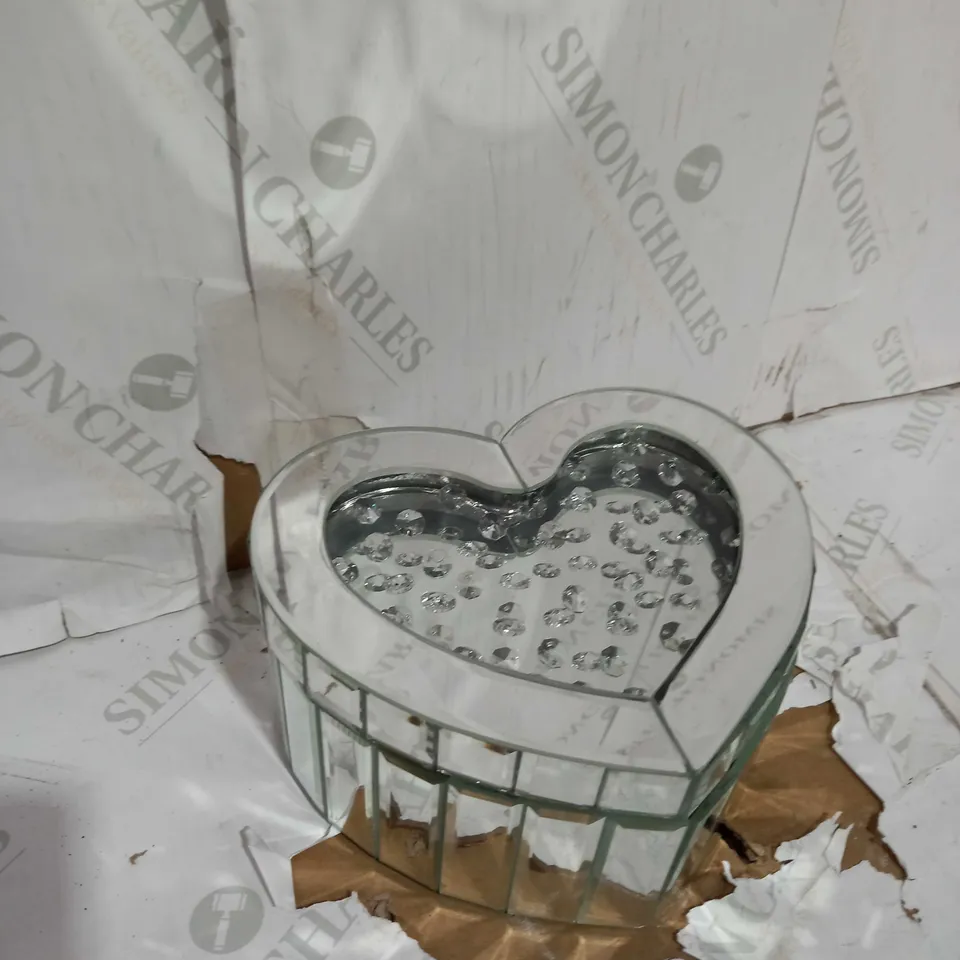  JM BY JULIEN MACDONALD ENCAPSULATED CRYSTAL TRINKET BOX IN GIFT BOX