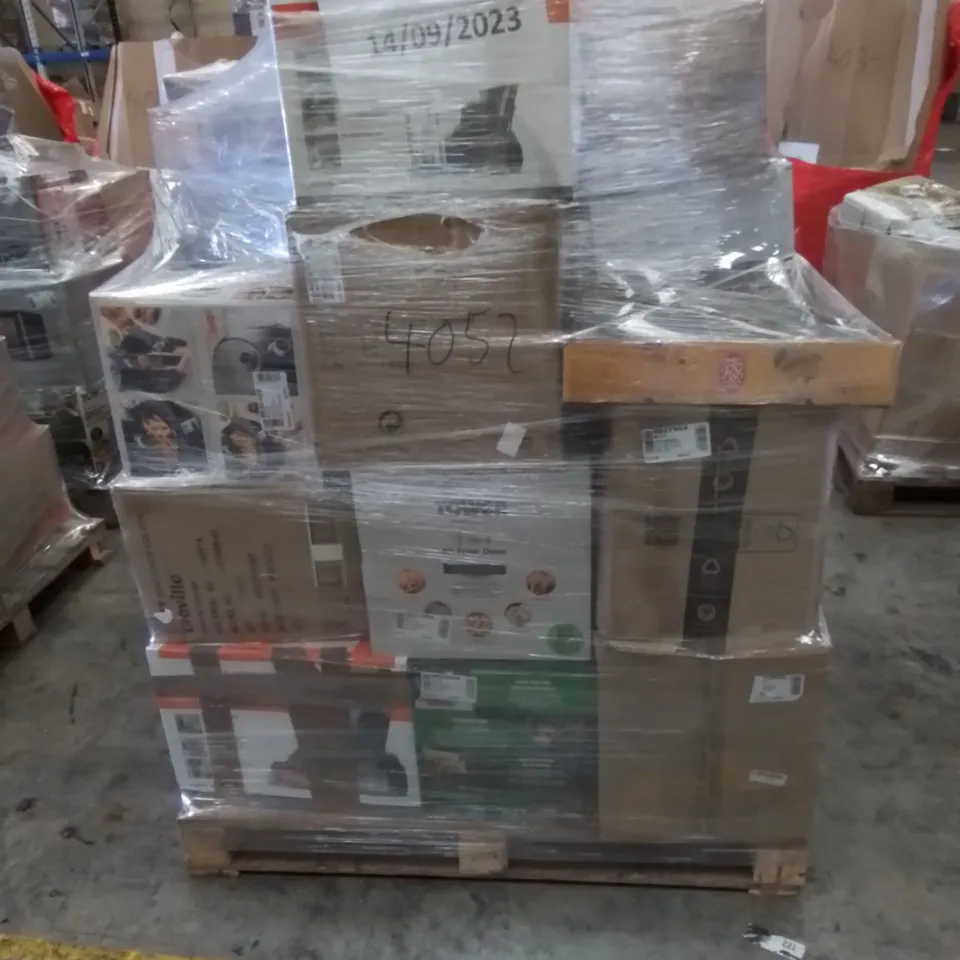 PALLET TO CONTAIN APPROXIMATELY 22 ASSORTED ELECTRONIC GOODS & PRODUCTS. INCLUDES