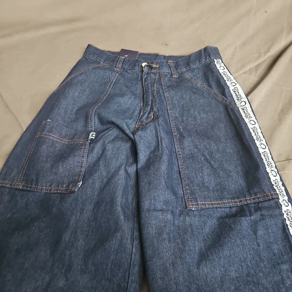 CRIMINAL DAMAGE DENIM 1/4 LENGTH JEANS – SIZE 26 – DARK BLUE