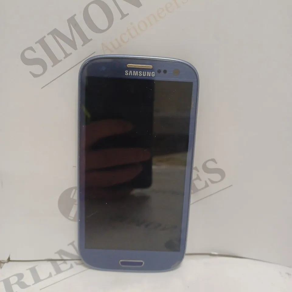 SAMSUNG GALAXY S3 SMARTPHONE