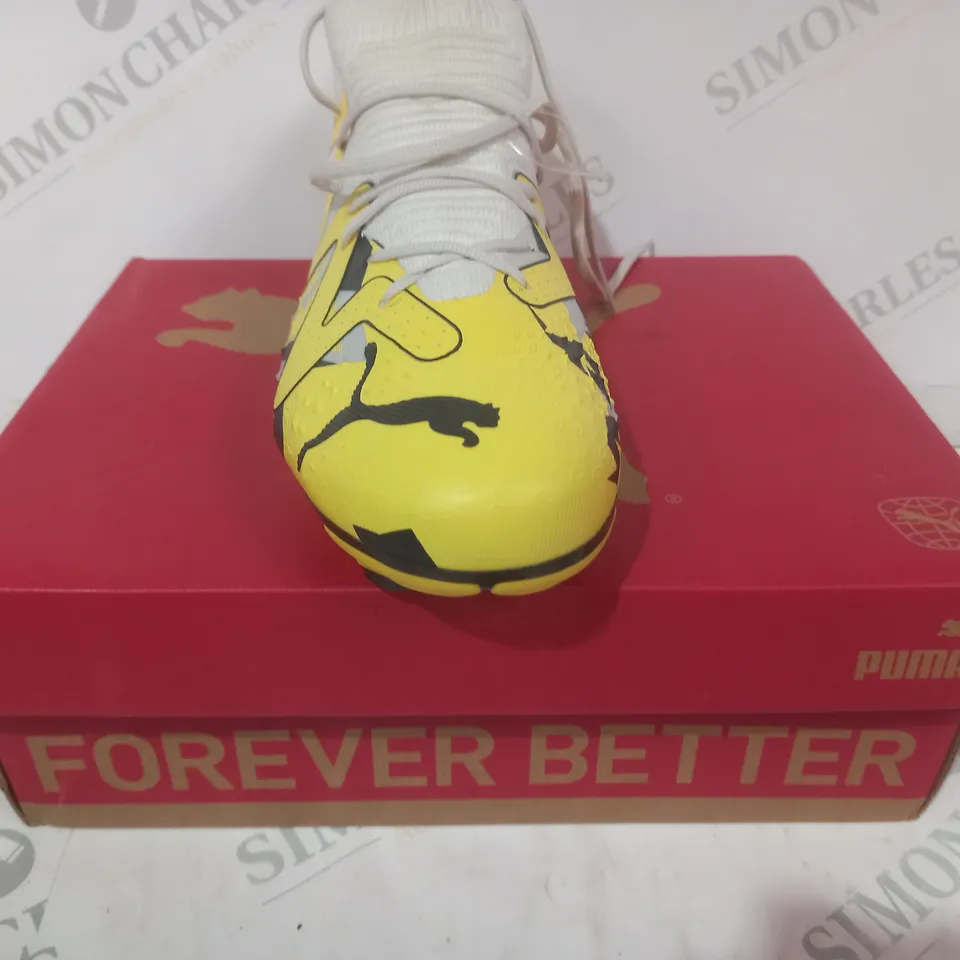 BOXED PAIR OF PUMA FUTURE 3 FOOTBALL BOOTS IN CREAM/YELLOW UK SIZE 5