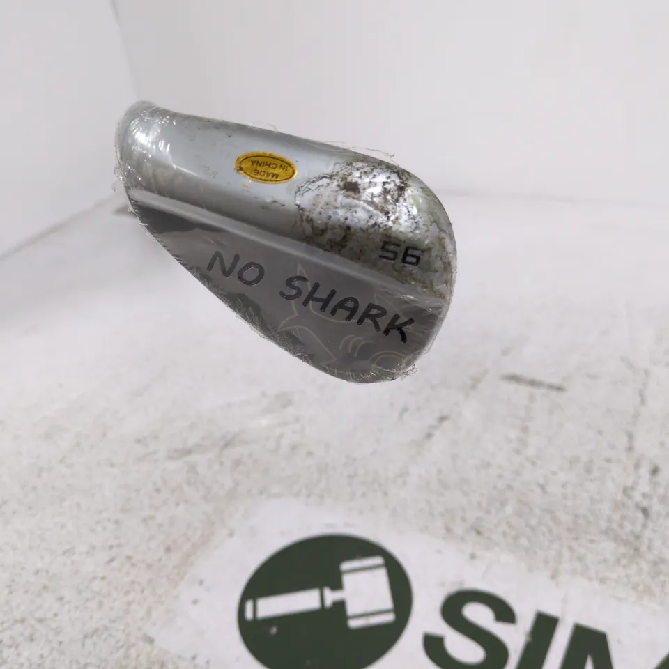 SANDY PAR 56° GOLF WEDGE – 'NO SHARK' INSCRIPTION, STEEL SHAFT