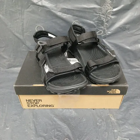 THE NORTH FACE MENS EXPLORE CAMP SANDALS - BLACK - SIZE 7