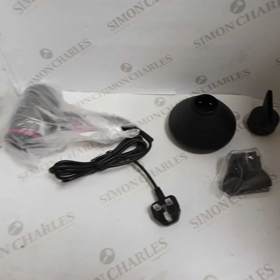 PROFESSIONAL HAIR DRYER 