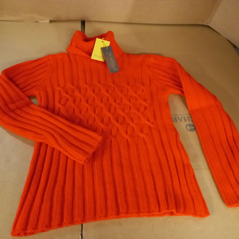 FISHERMAN OF IRELAND ORANGE CABLE KNIT JUMPER - M