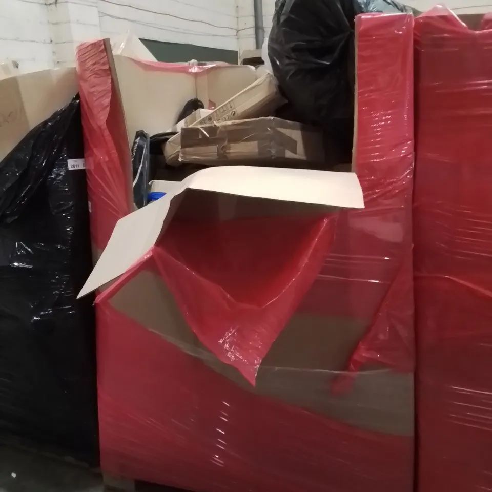 PALLET OF ASSORTED HOUSEHOLD GOODS AND PRODUCTS TO INCLUDE; SPORTS ITEMS, WOK PAN, BOXED FURNITURE ETC 