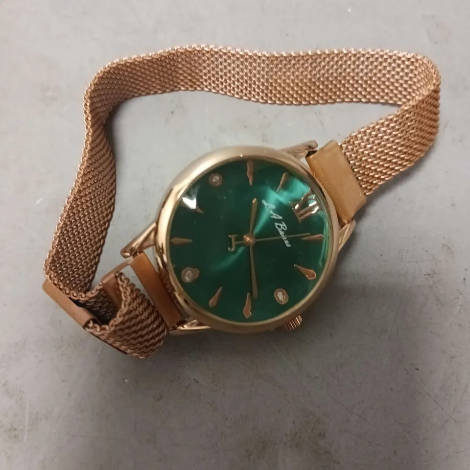 LADIES LA BANUS WATCH – QUARTZ MOVEMENT – METAL STRAP WITH MAGNETIC CLASP – BOX INCLUDED