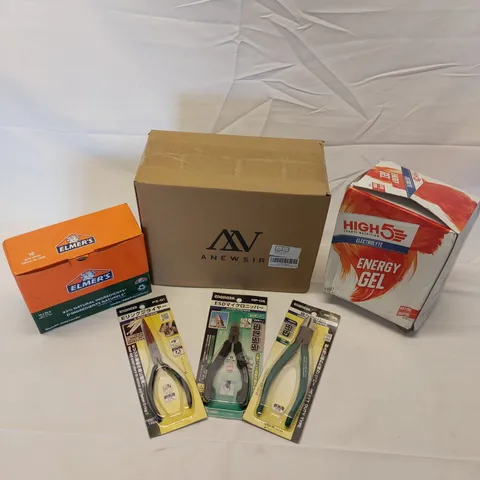 APPROXIMATELY 6 ASSORTED BRAND NEW BOXED PRODUCTS TO INCLUDE;