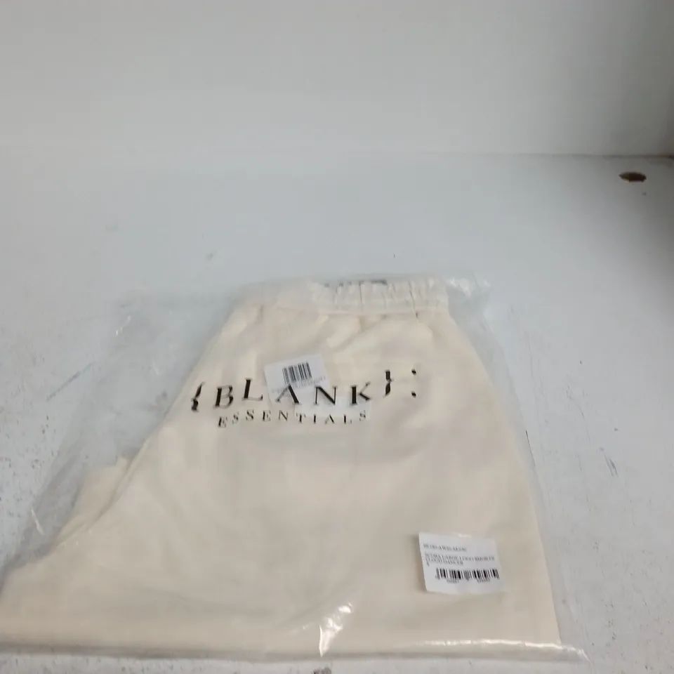 BLANK ESSENTIALS SCUBA LARGE LOGO SHORTS – CLOUD DANCER, MEN'S SIZE S