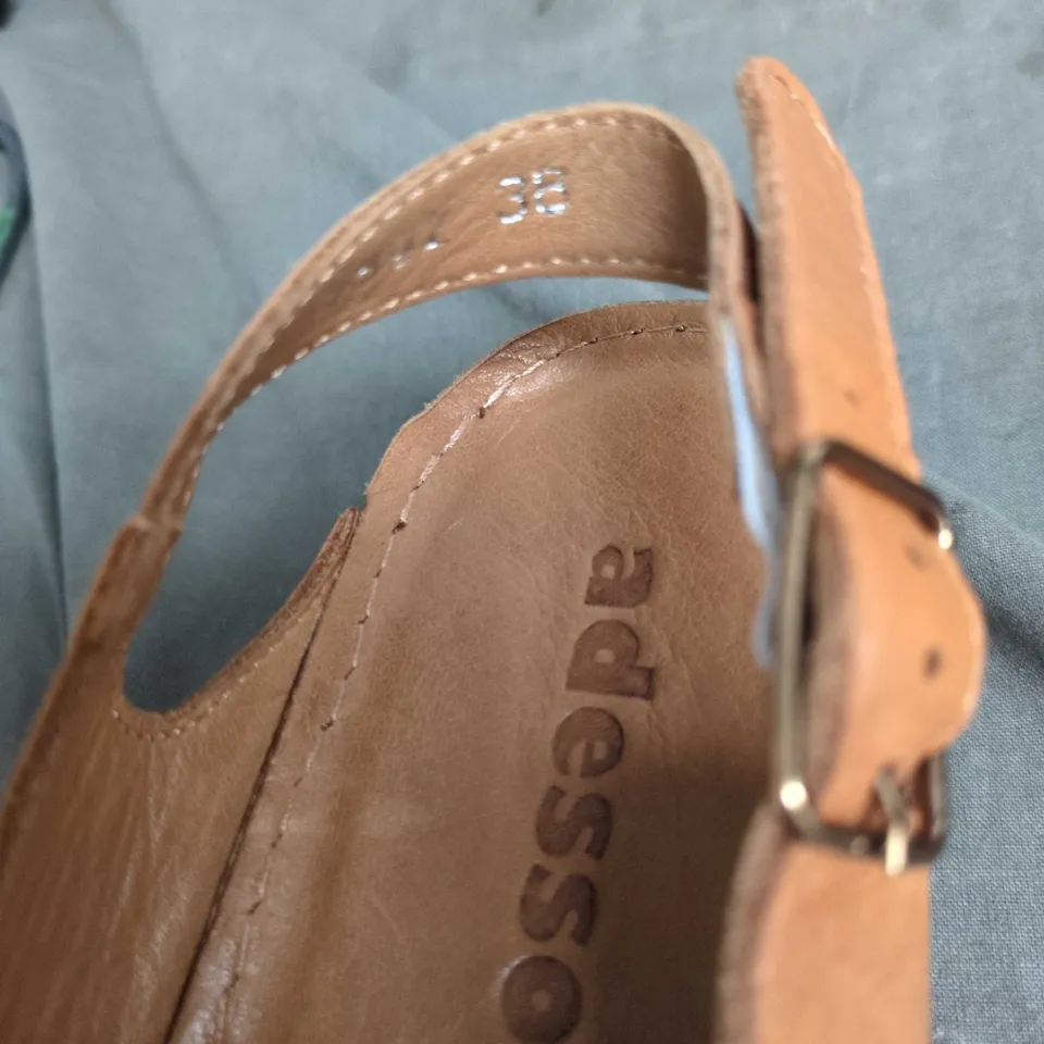 ADESSO WOMEN’S LEATHER SANDALS – SIZE 38 ) – WEDGE WITH BUCKLE
