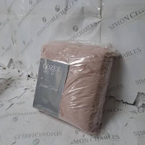 COZEE HOME HEATED THROW - PINK
