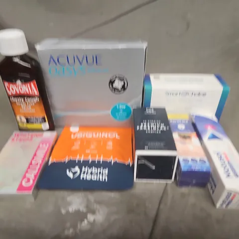 APPROXIMATELY 10 ASSORTED ITEMS TO INCLUDE ACUVUE CONTACT LENS BOX & ASSORTED VISION CARE PRODUCTS